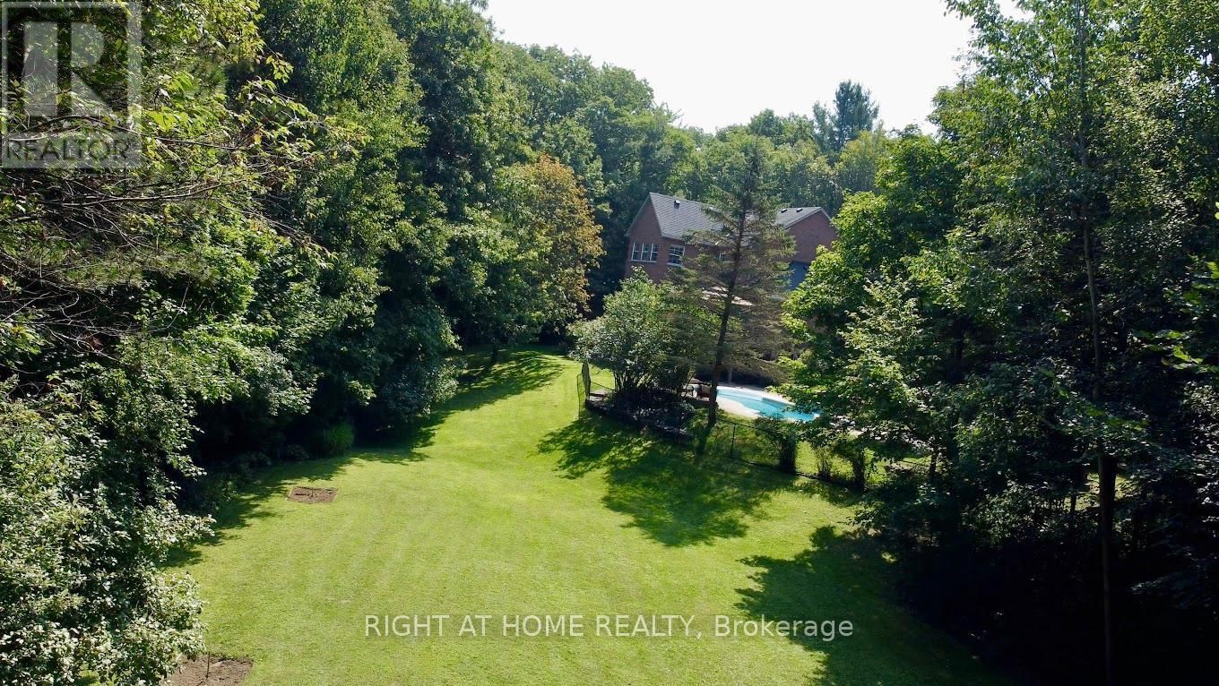 2 OAKVIEW PLACE Image 18