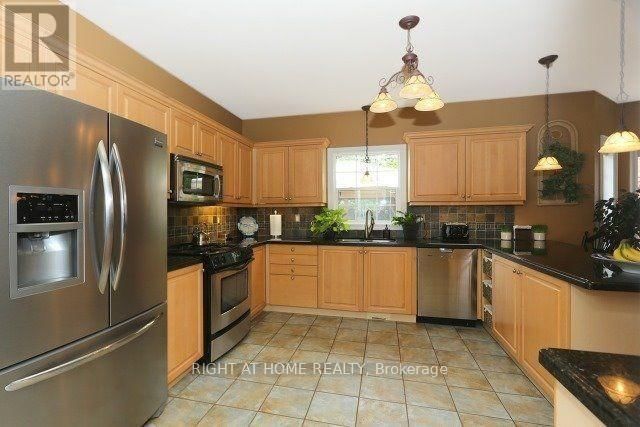 2 OAKVIEW PLACE Image 5