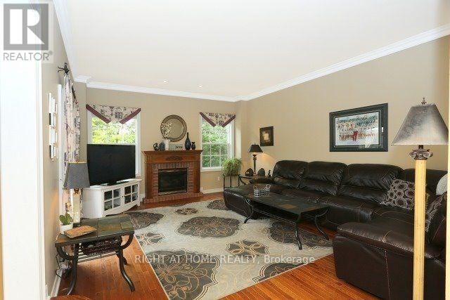 2 OAKVIEW PLACE Image 7