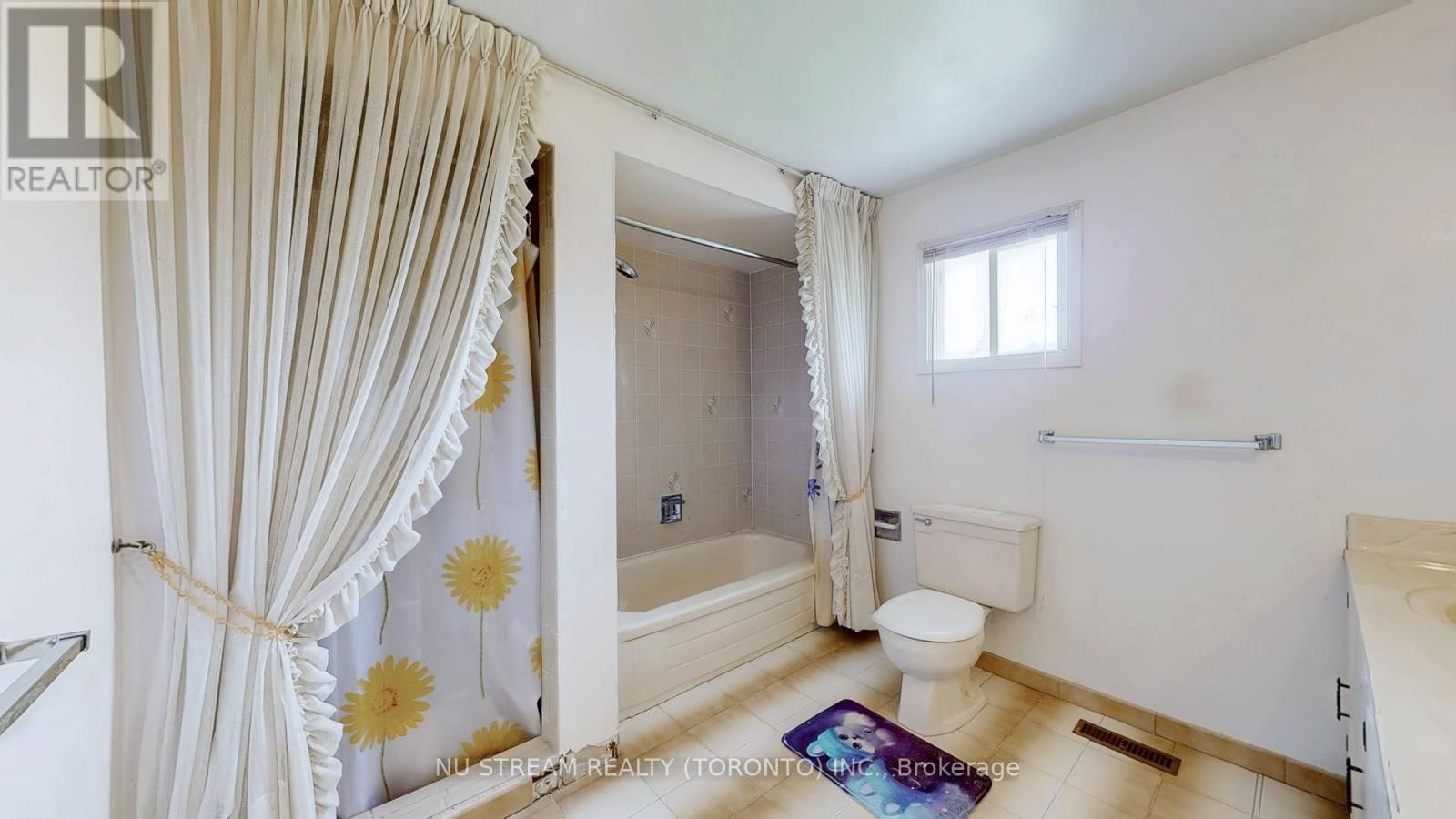 2 WINSTON ROAD Image 27