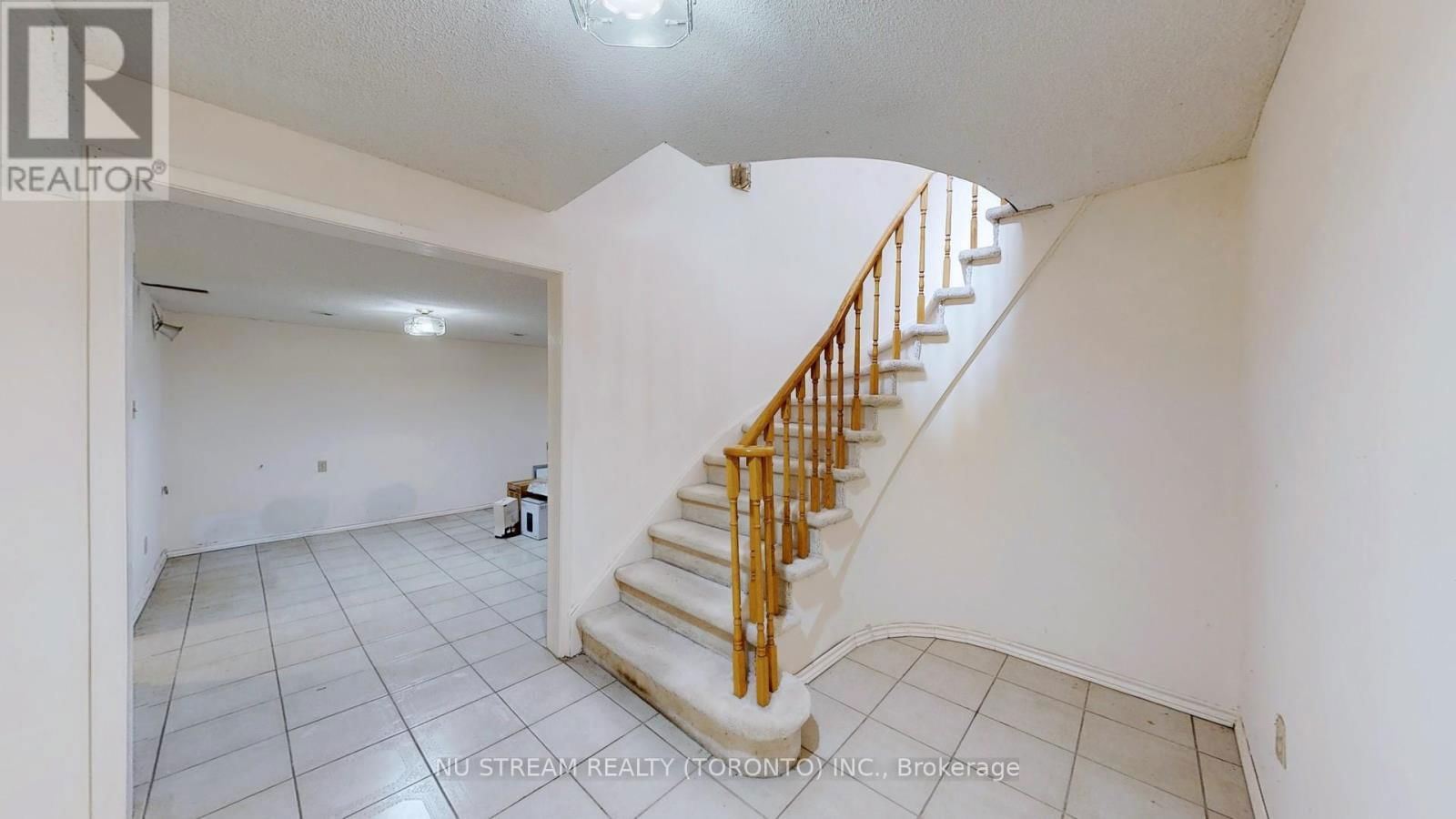 2 WINSTON ROAD Image 33