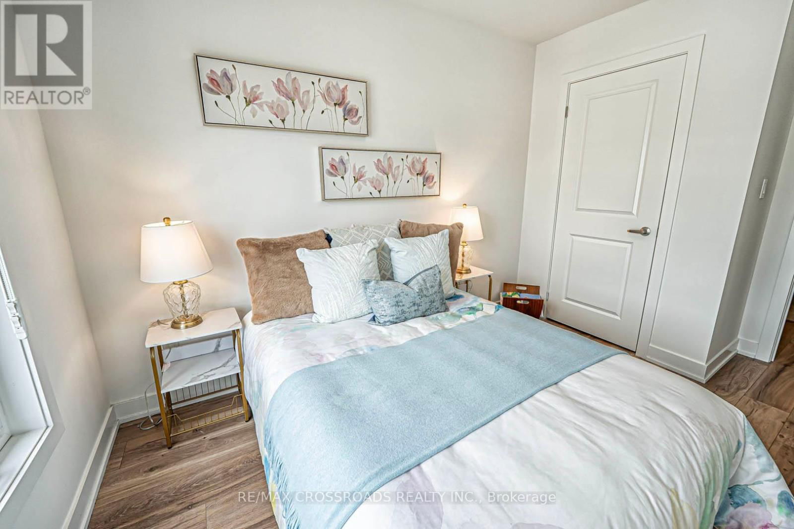 108 COVINGTON CRESCENT Image 35