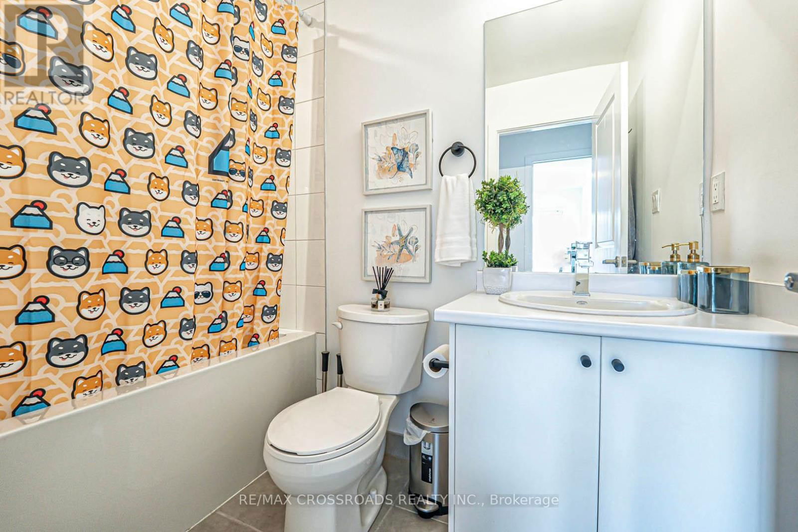 108 COVINGTON CRESCENT Image 38