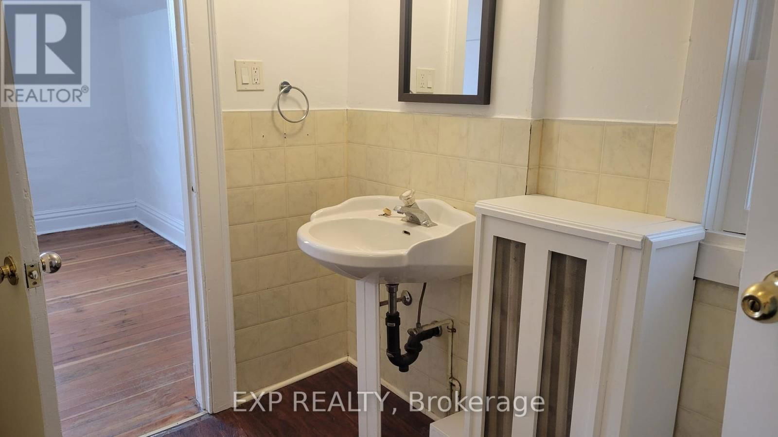 4 - 112 HIGH STREET Image 16