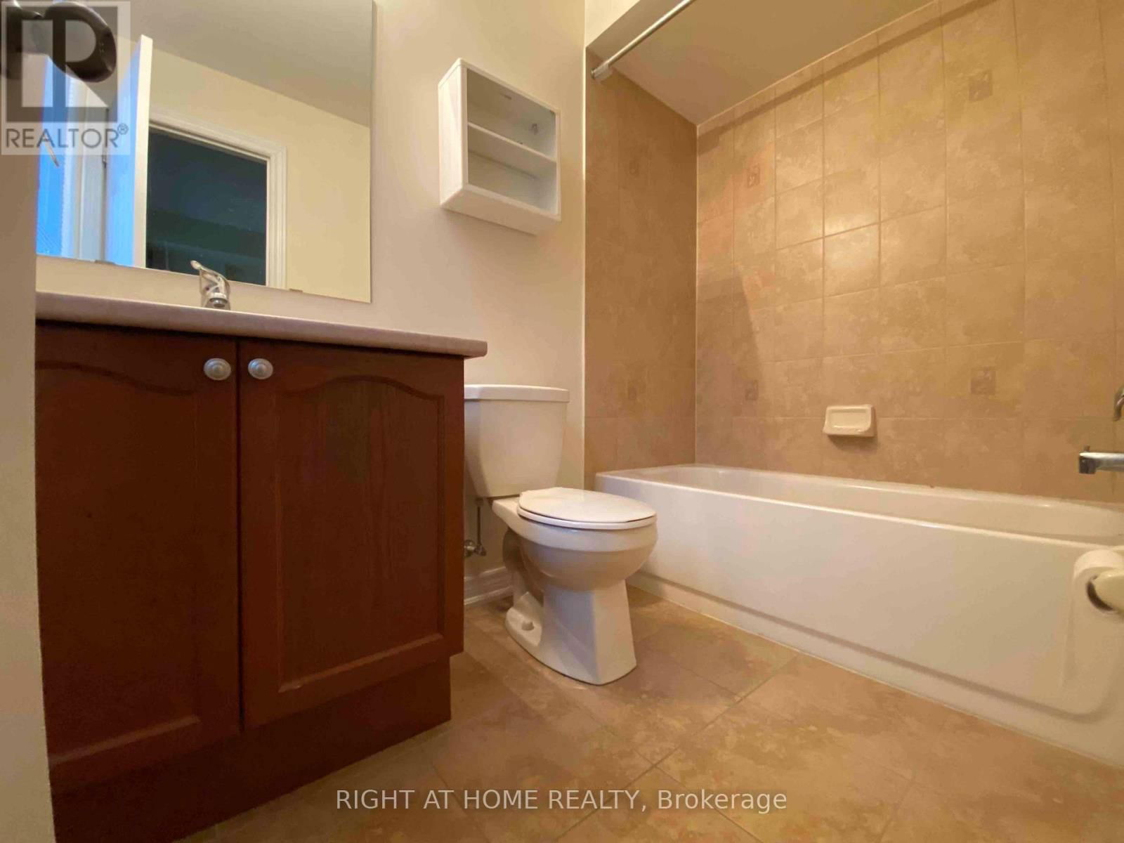 30 - 151 SILVERWOOD AVENUE Image 5