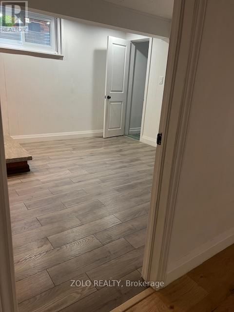837 GRACE STREET Image 12