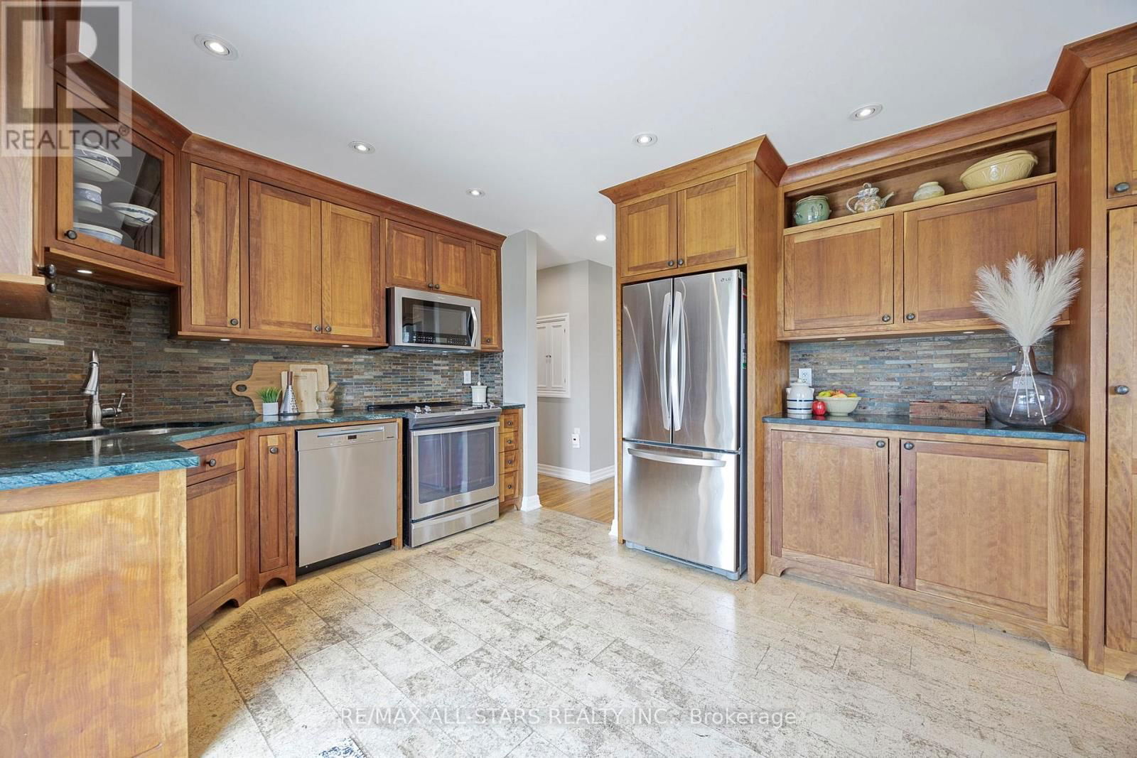 10240 4 CORNERS Image 19