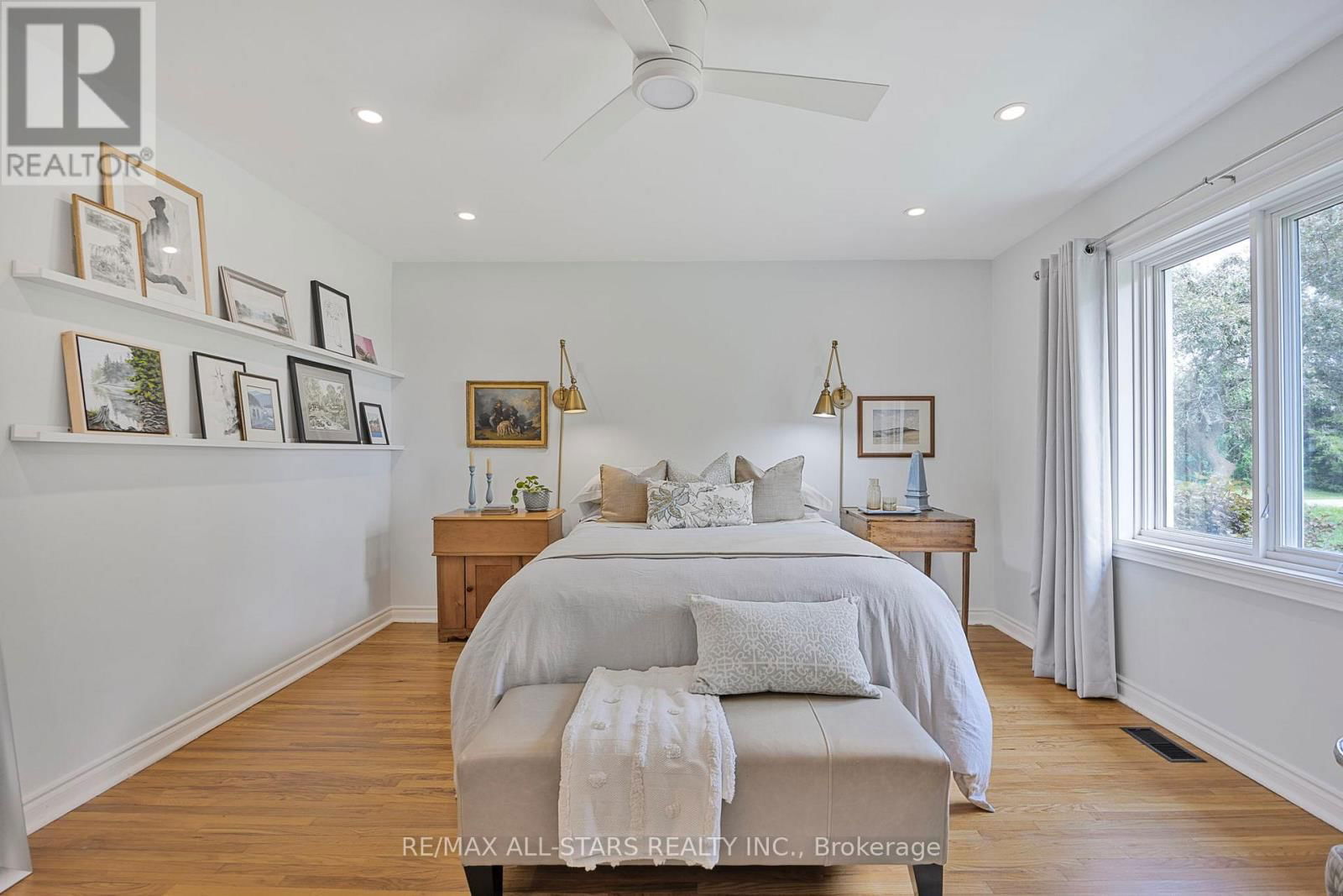 10240 4 CORNERS Image 22