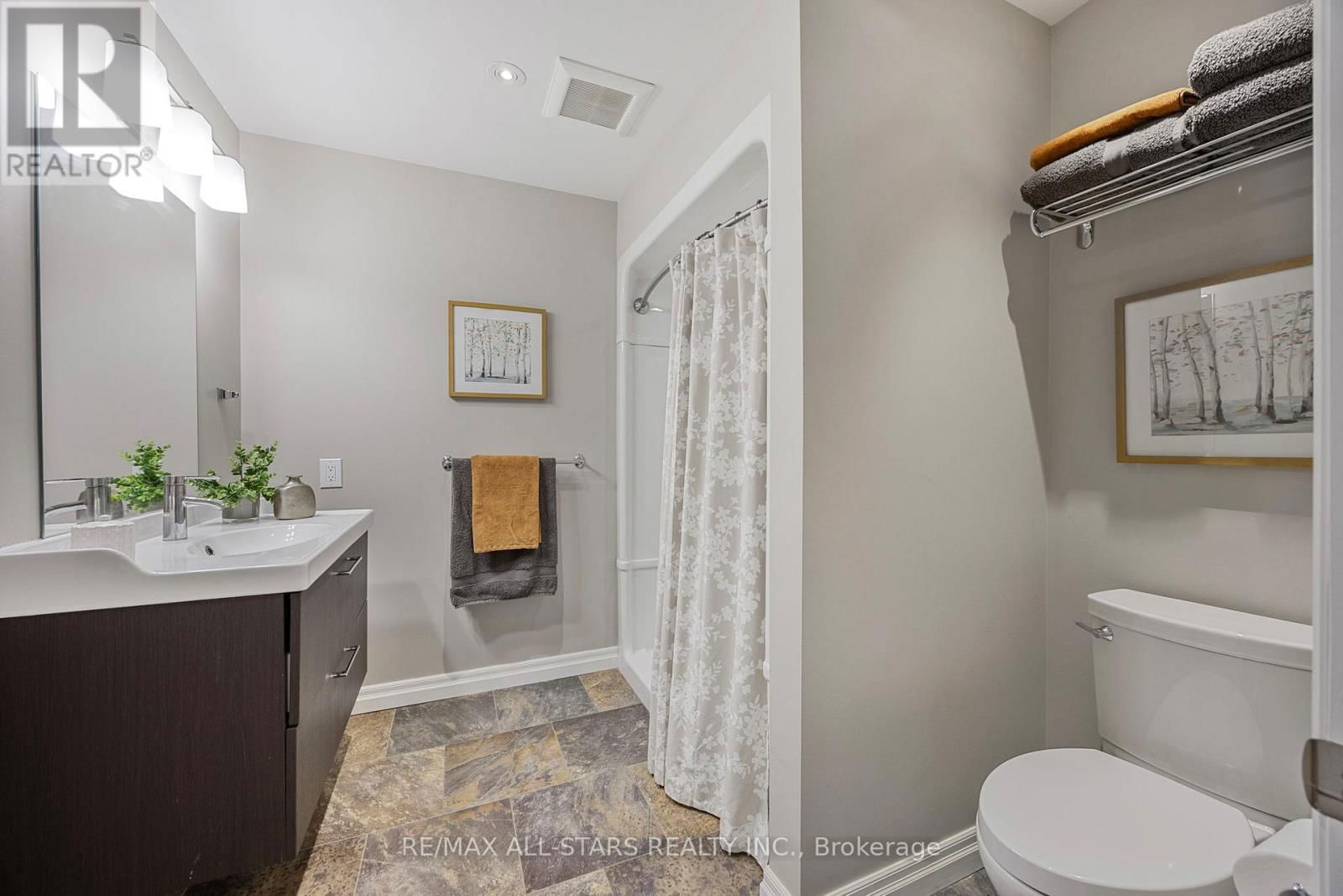 10240 4 CORNERS Image 29
