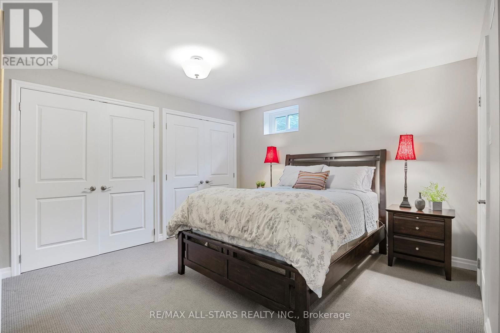 10240 4 CORNERS Image 32