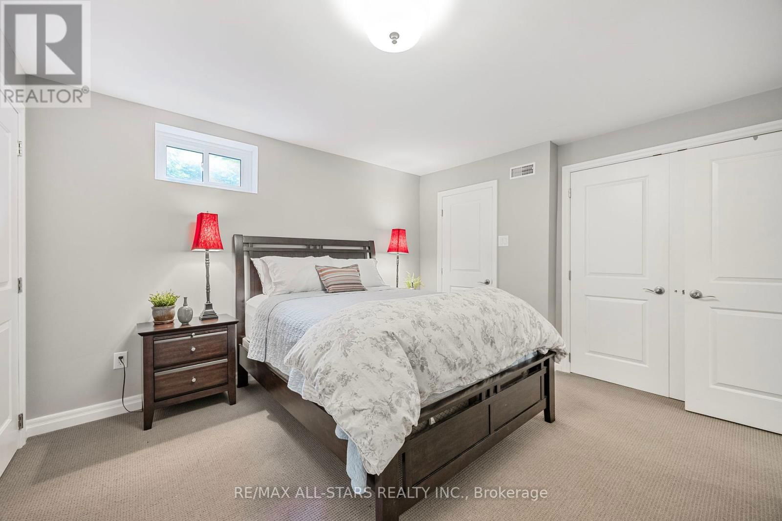 10240 4 CORNERS Image 33