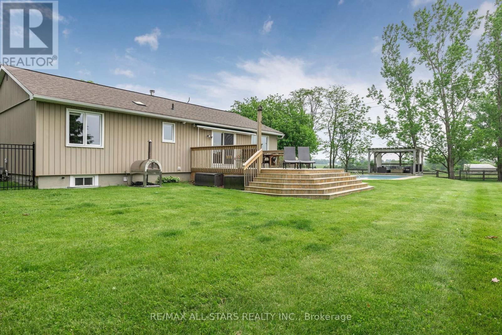 10240 4 CORNERS Image 8