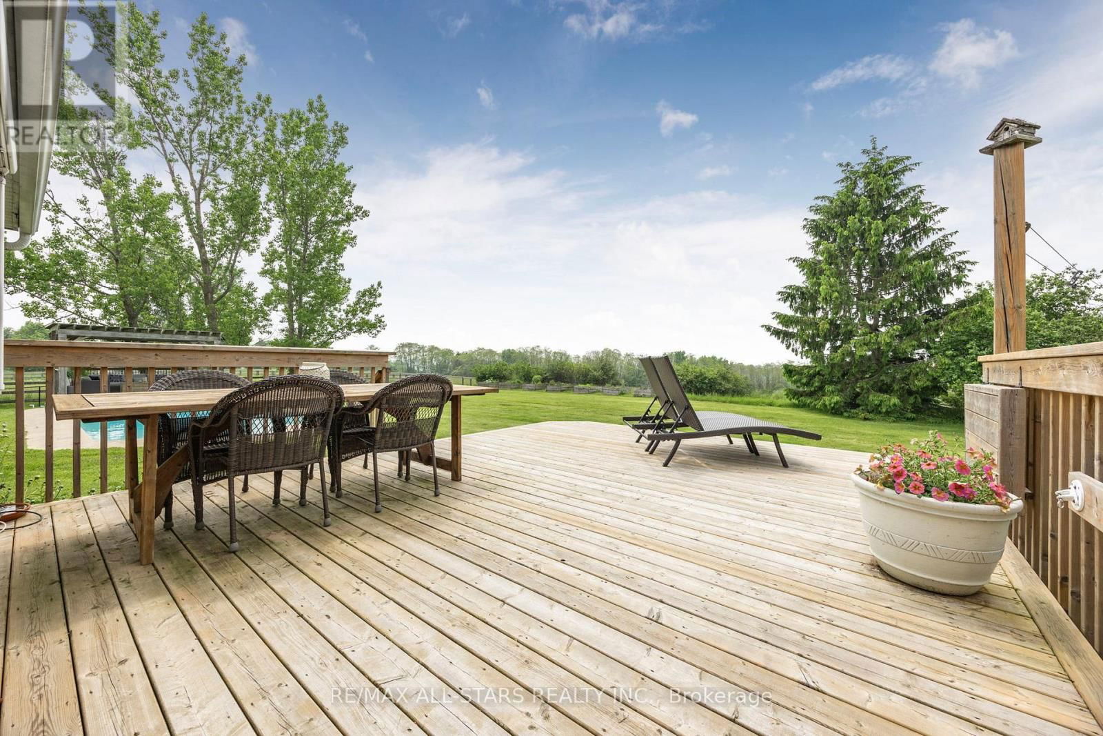 10240 4 CORNERS Image 9