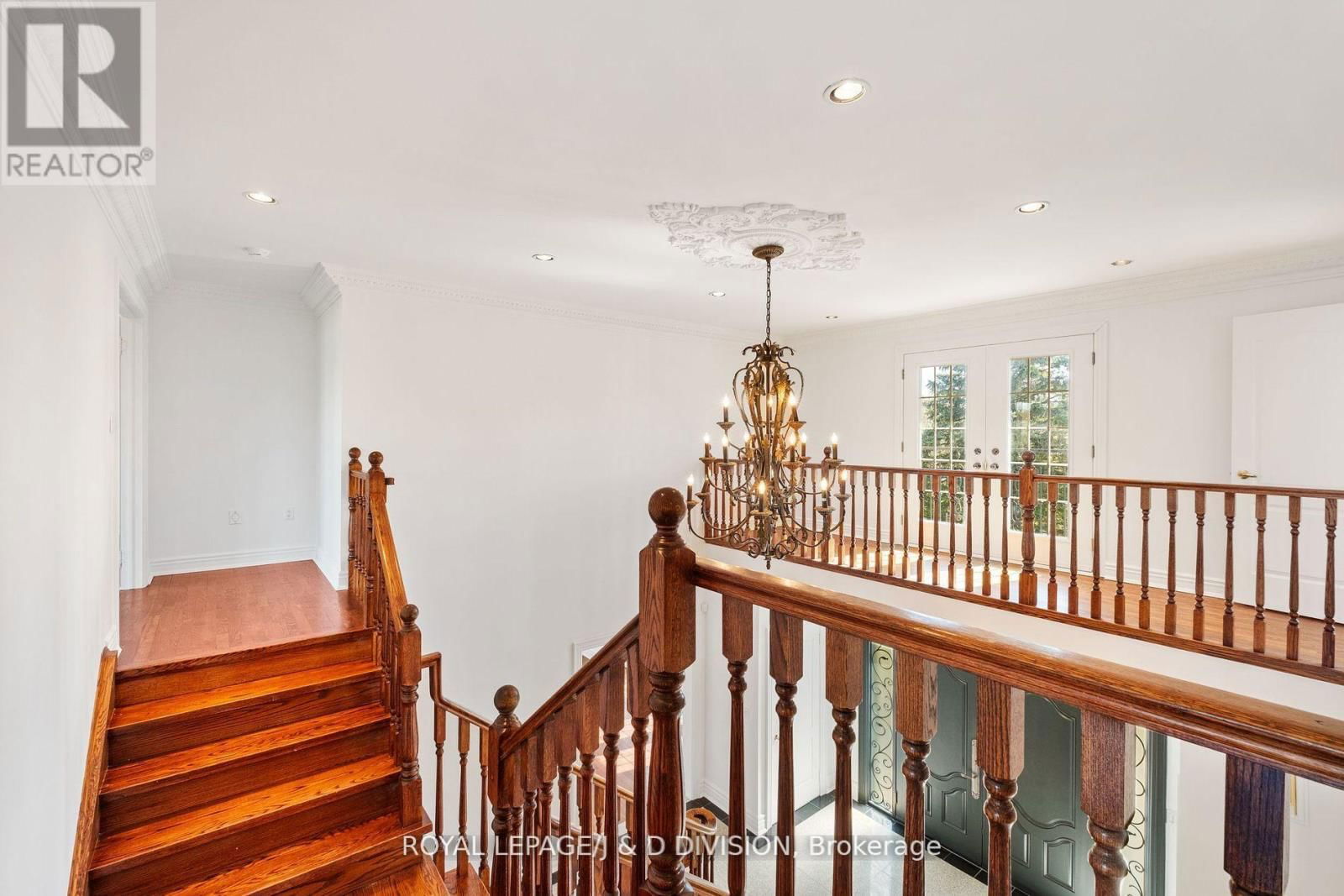 19 LOGAN COURT Image 12