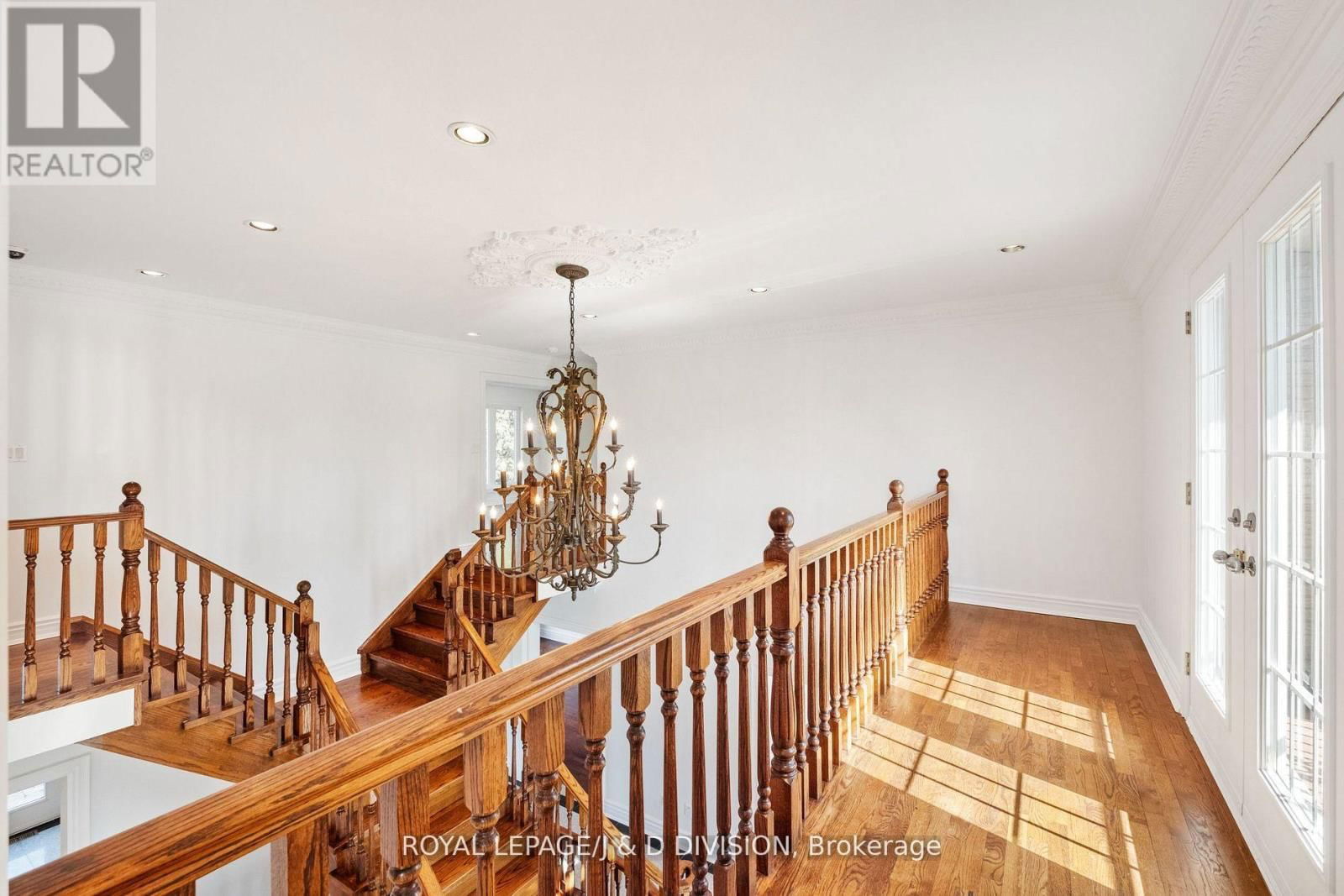 19 LOGAN COURT Image 14
