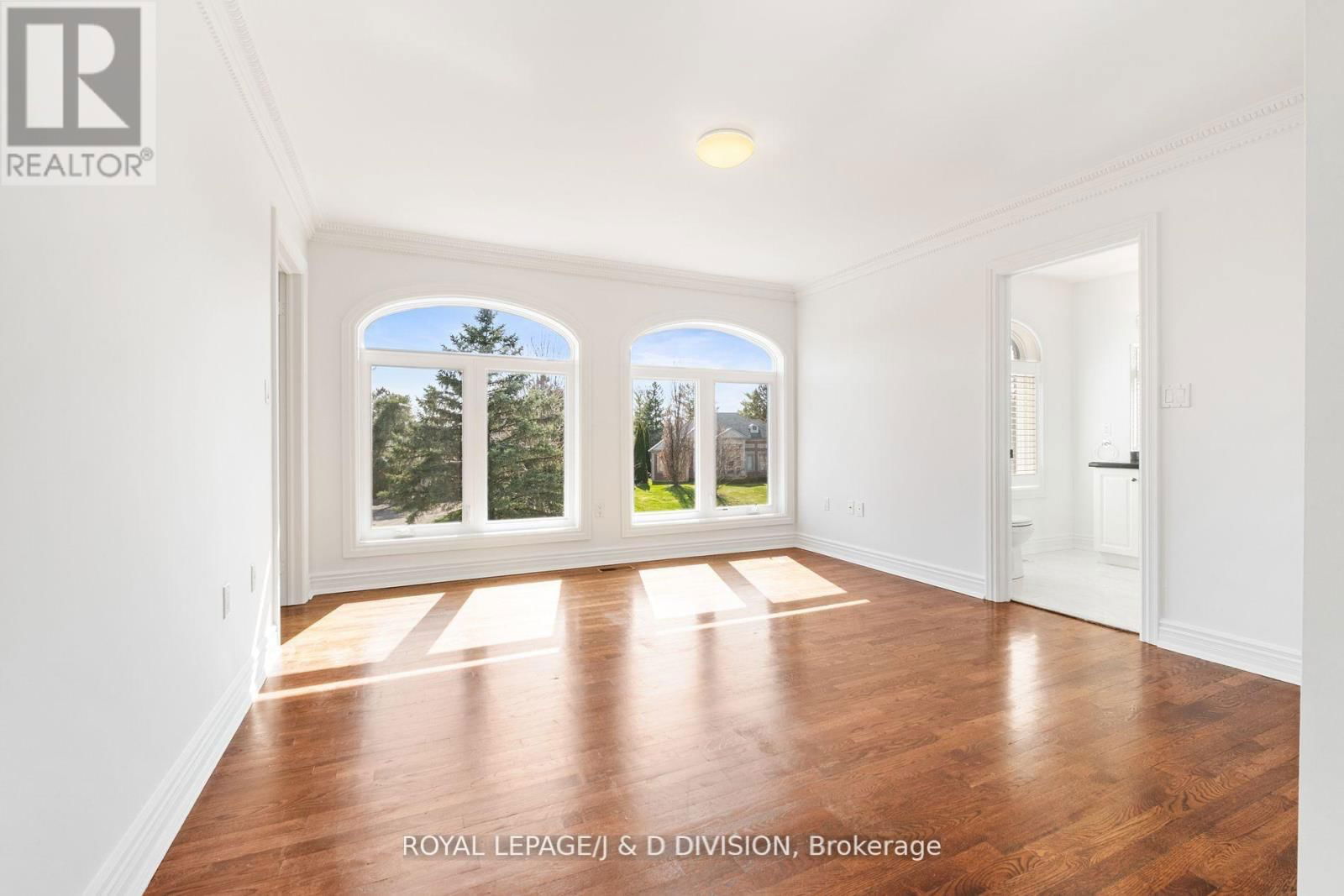 19 LOGAN COURT Image 20