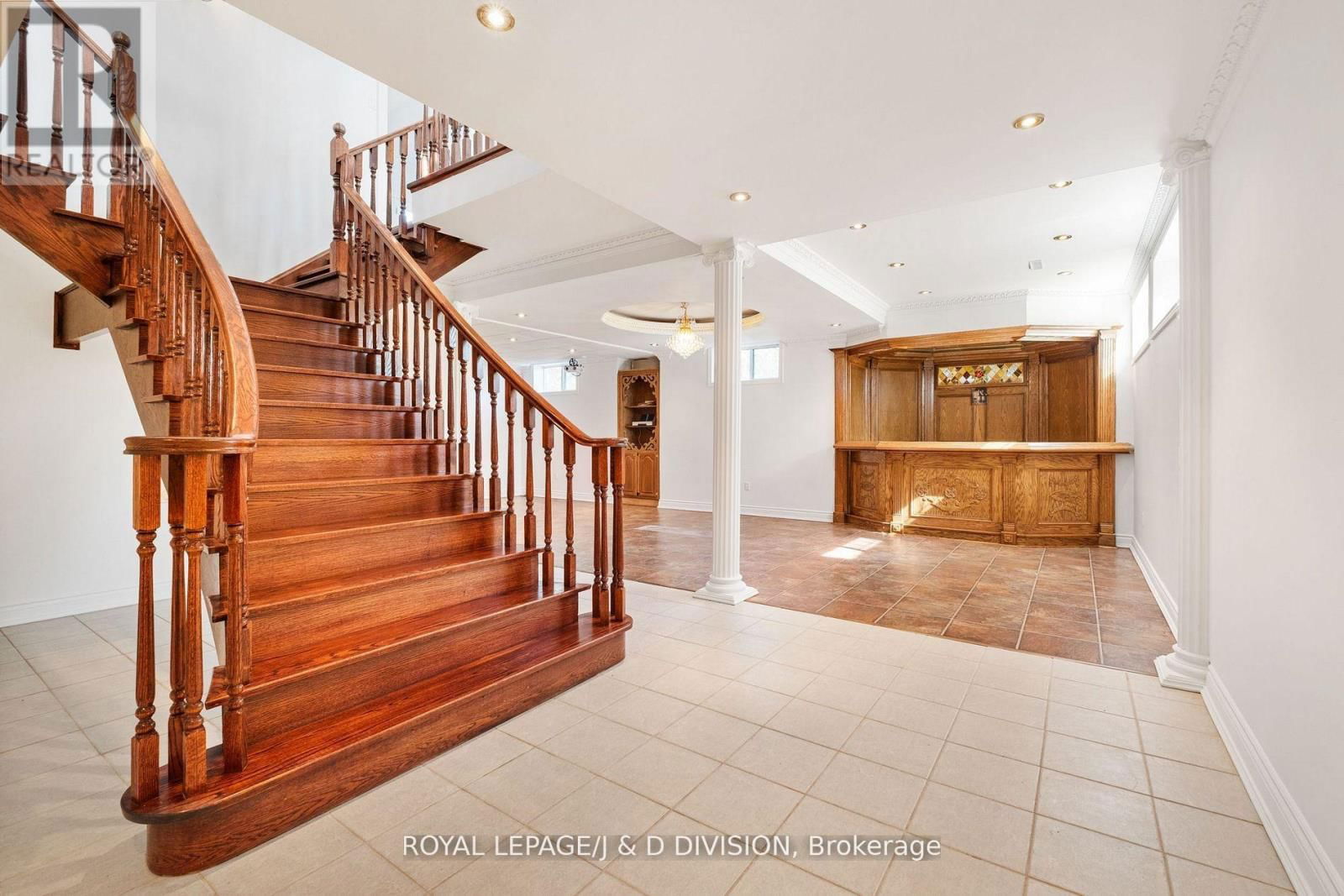 19 LOGAN COURT Image 27