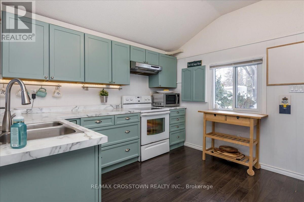 2301 CRYSTAL BEACH ROAD Image 15