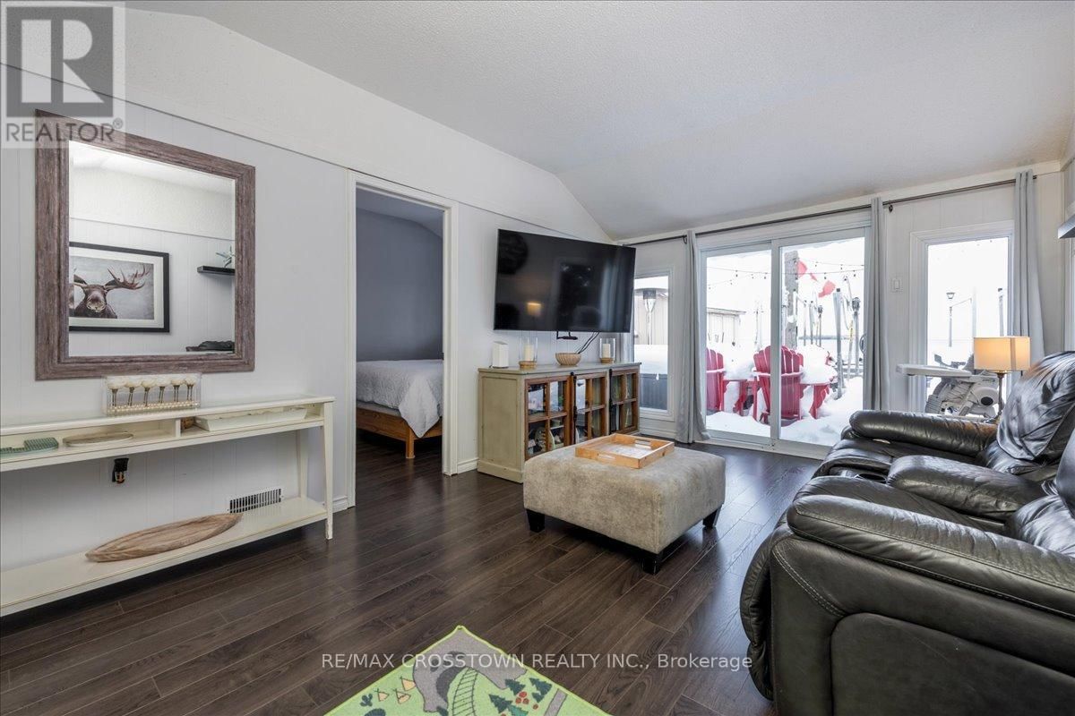 2301 CRYSTAL BEACH ROAD Image 18
