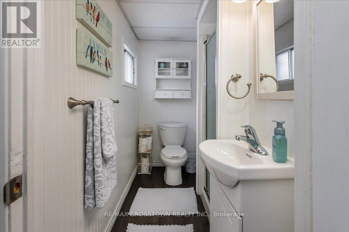 2301 CRYSTAL BEACH ROAD Image 19