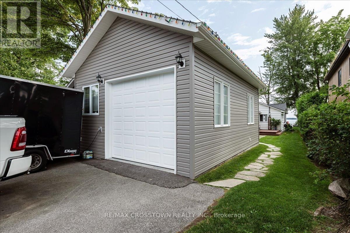 2301 CRYSTAL BEACH ROAD Image 9