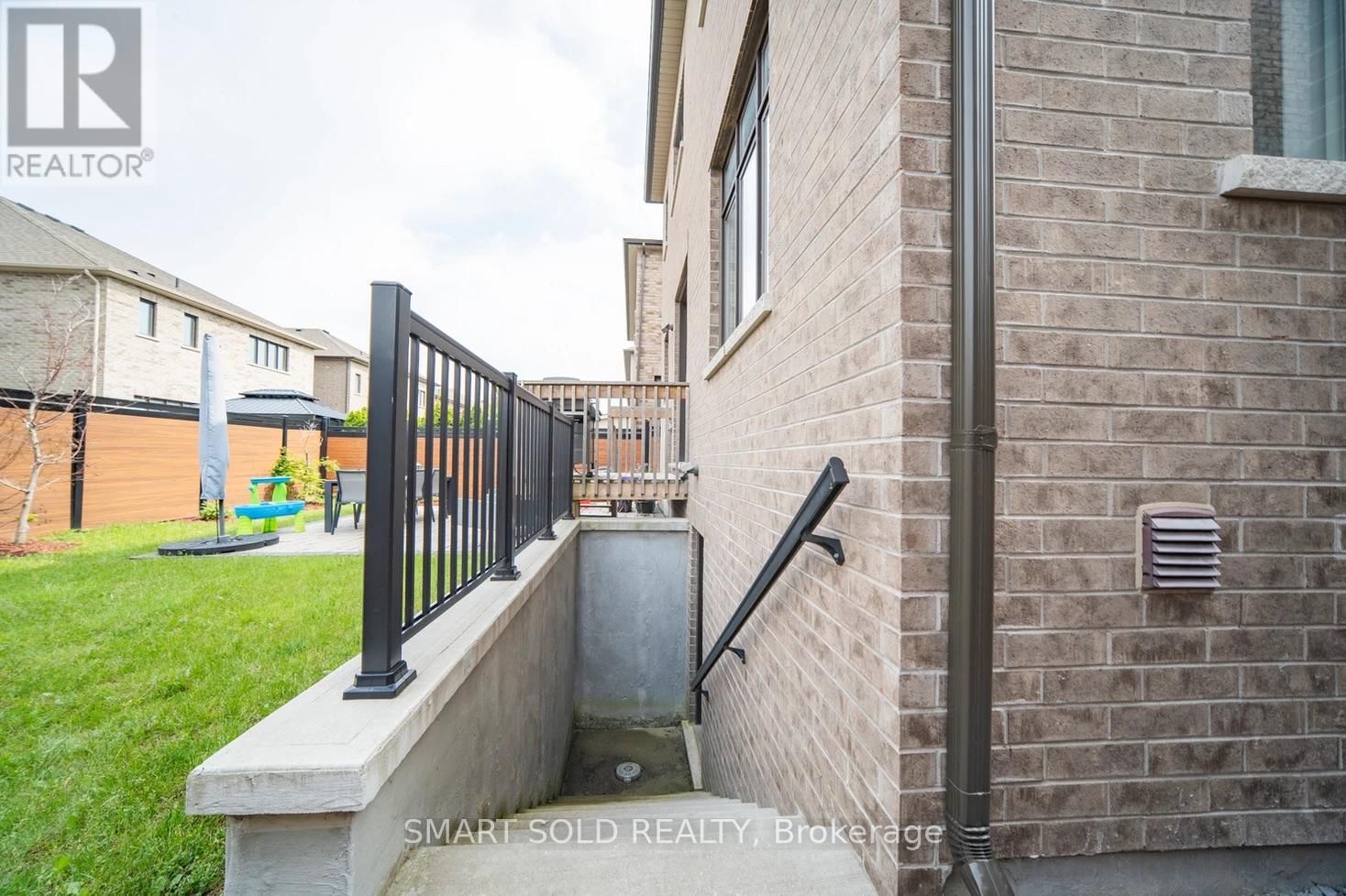27 ALEX BLACK STREET Image 50