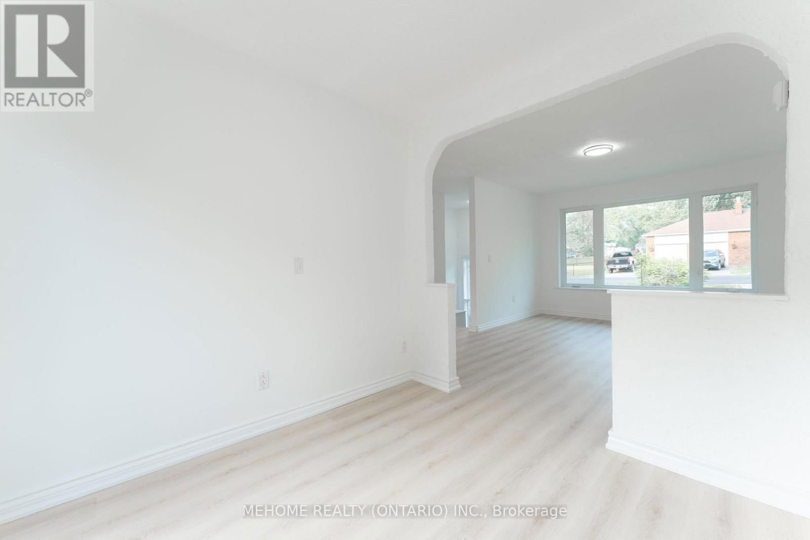 230 EAST STREET Image 11