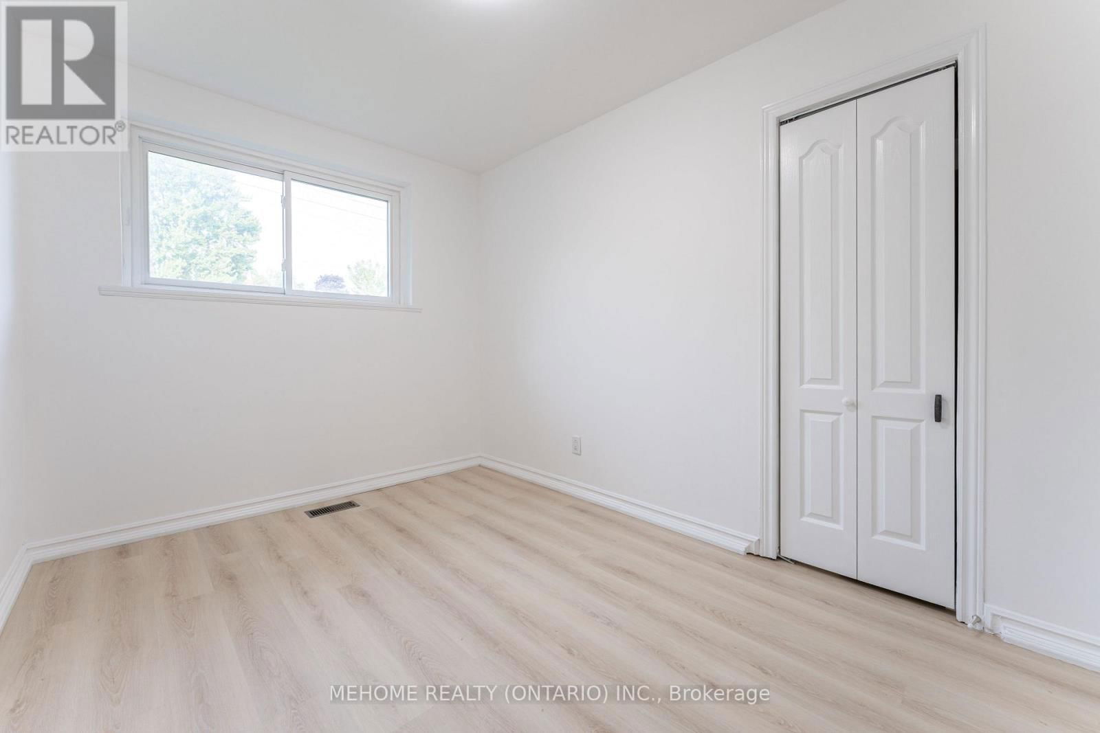 230 EAST STREET Image 18