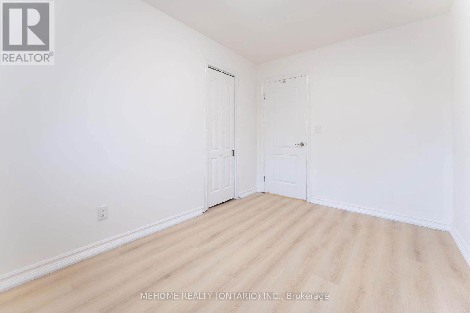 230 EAST STREET Image 19