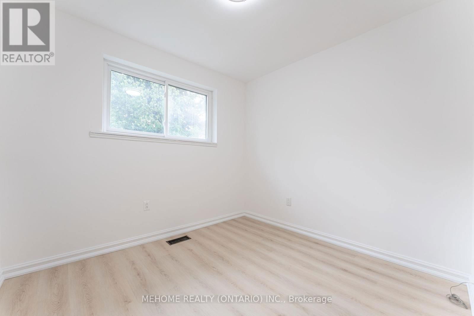 230 EAST STREET Image 20