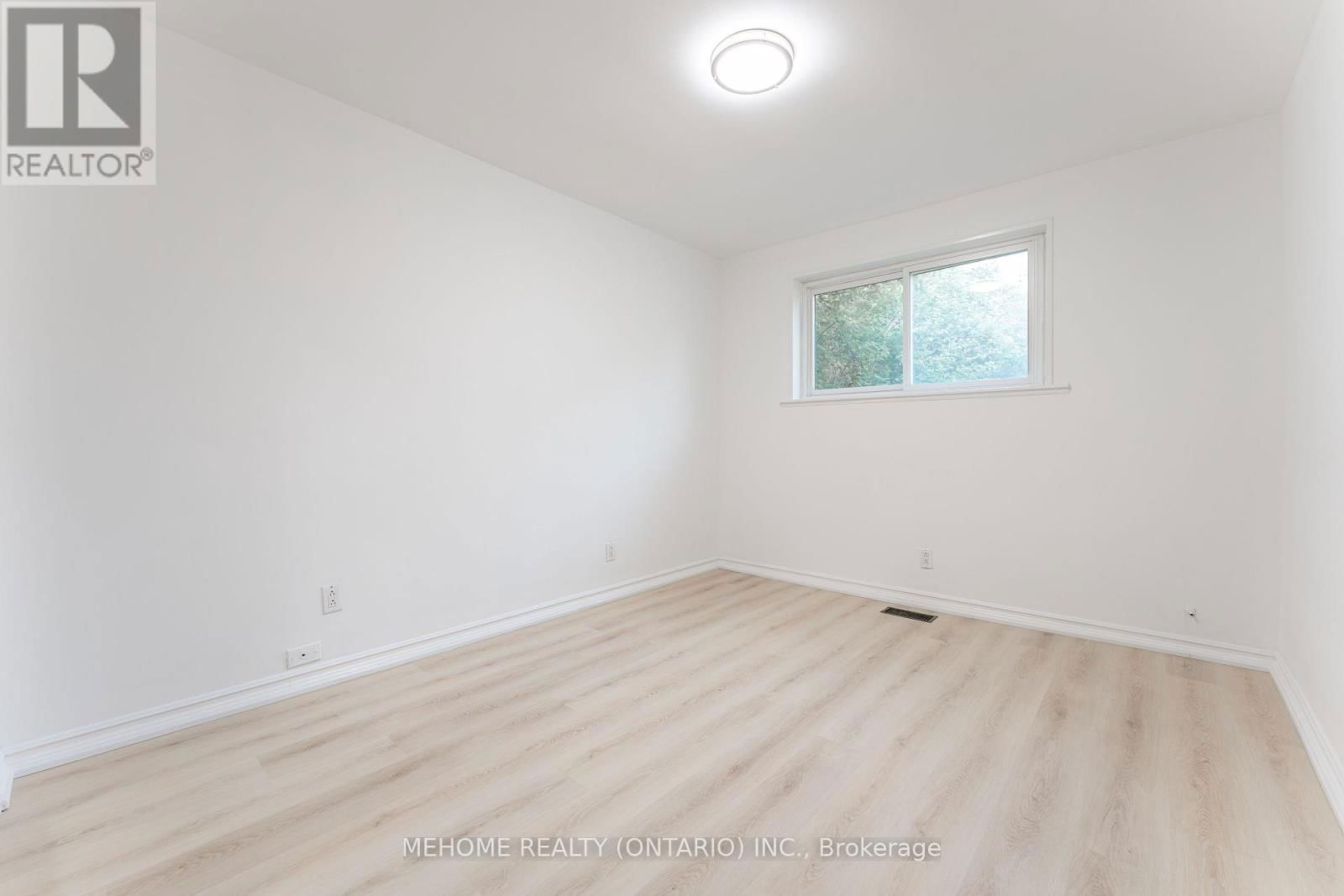 230 EAST STREET Image 23