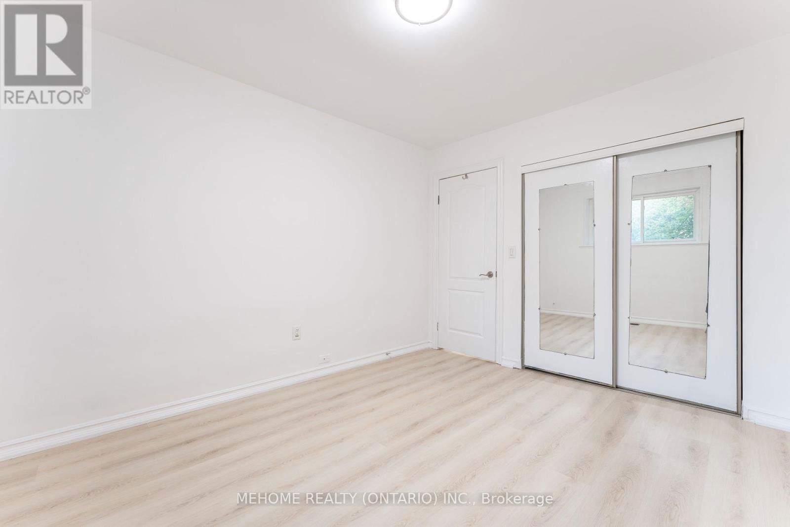 230 EAST STREET Image 25