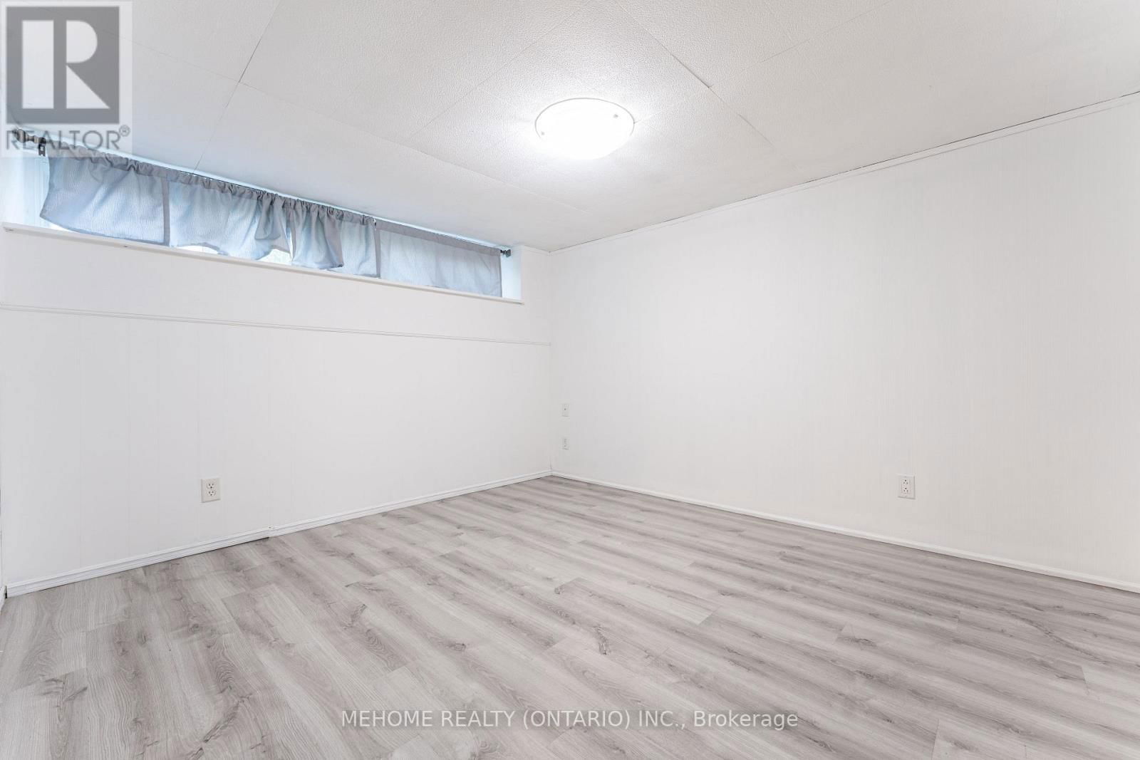 230 EAST STREET Image 33
