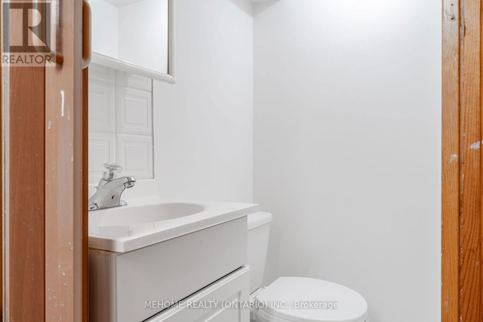 230 EAST STREET Image 35