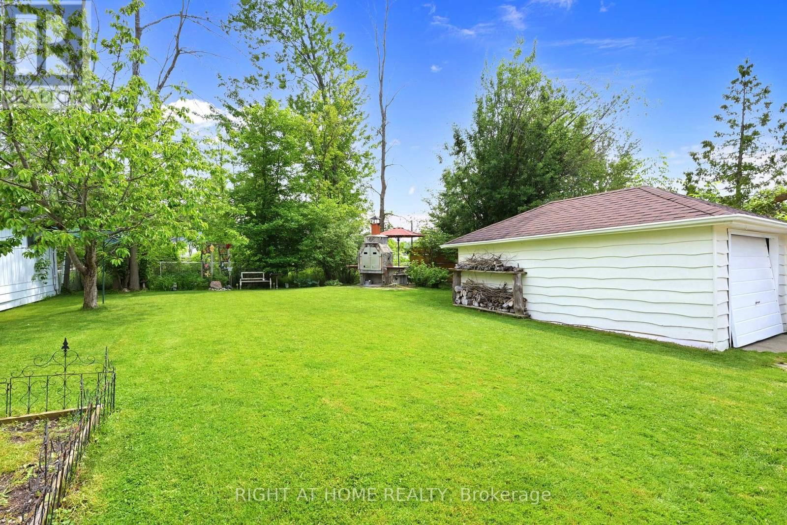 1129 LINDY LANE Image 34