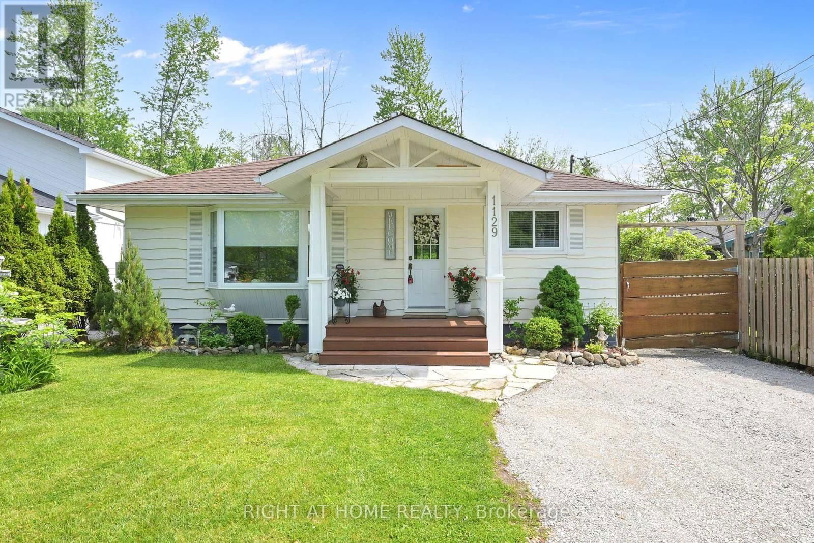 1129 LINDY LANE Image 4