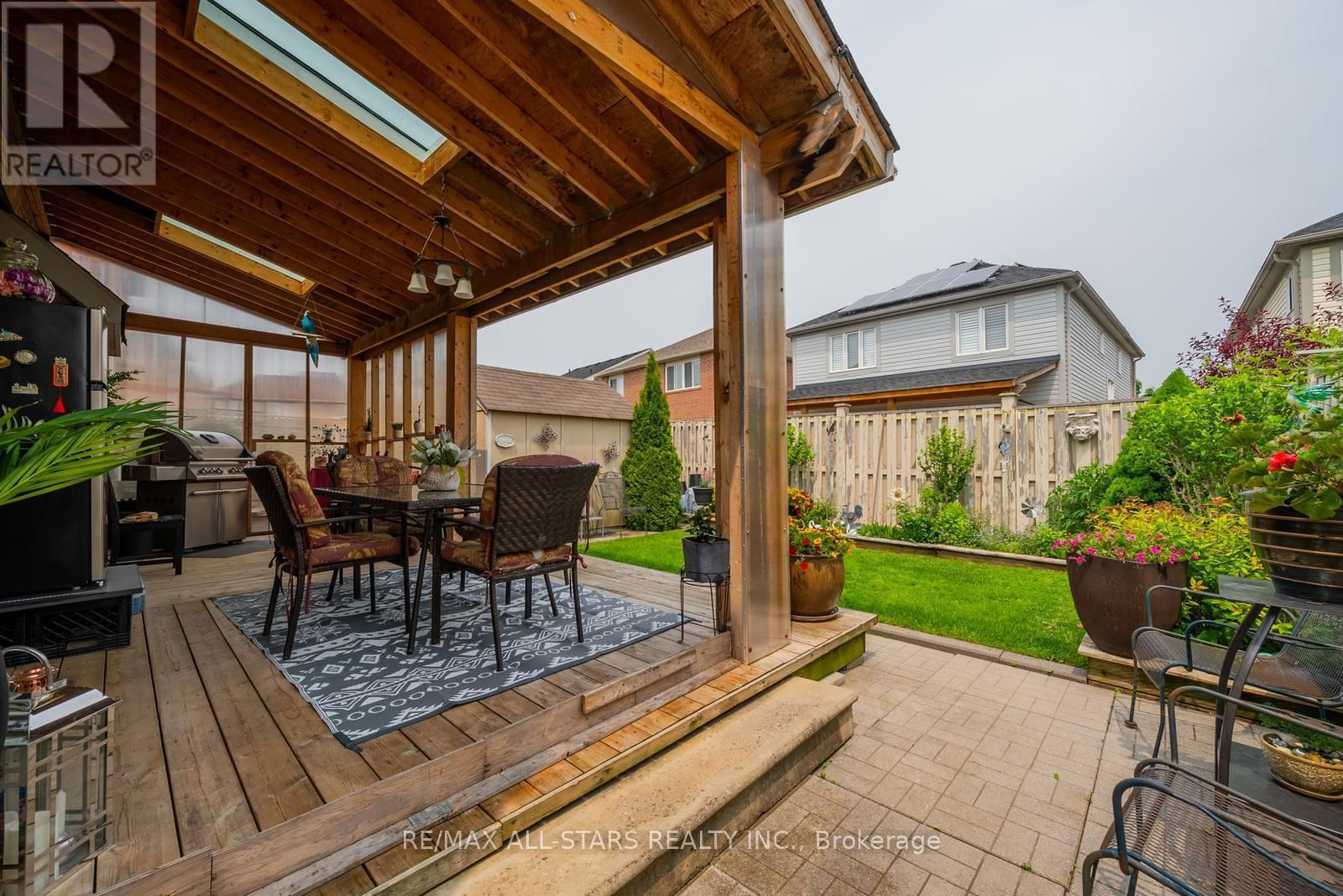 124 RICHARD COULSON CRESCENT Image 29