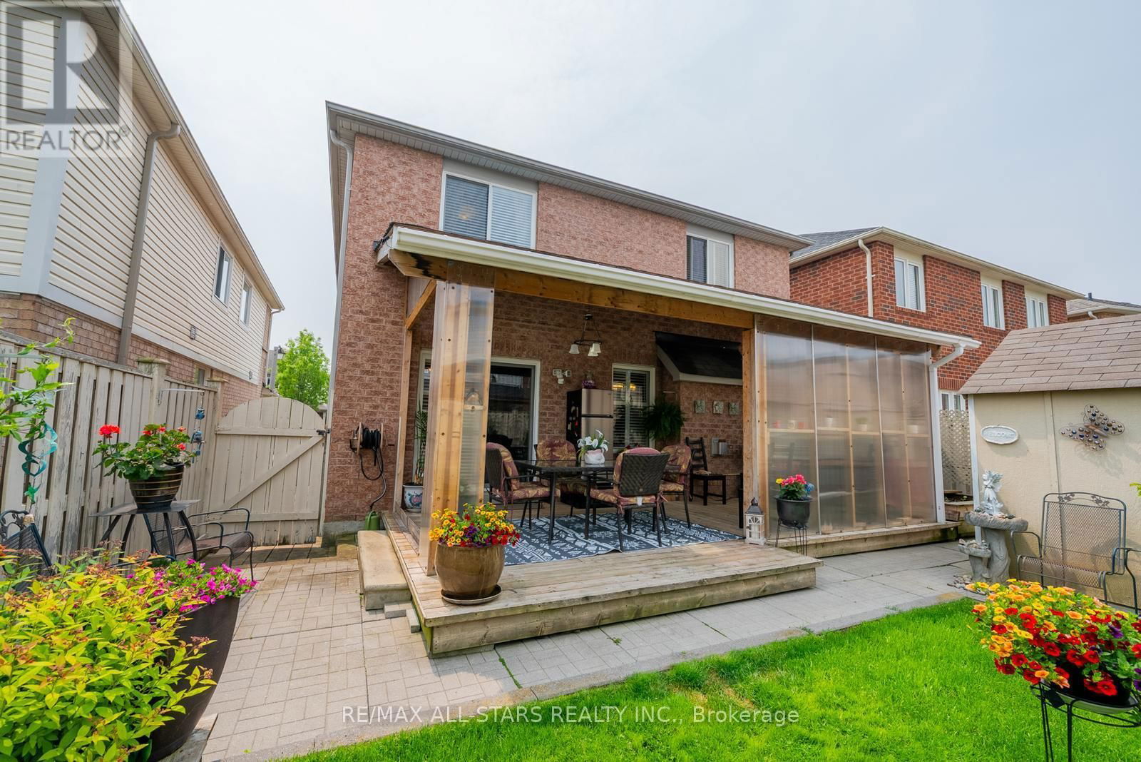 124 RICHARD COULSON CRESCENT Image 35