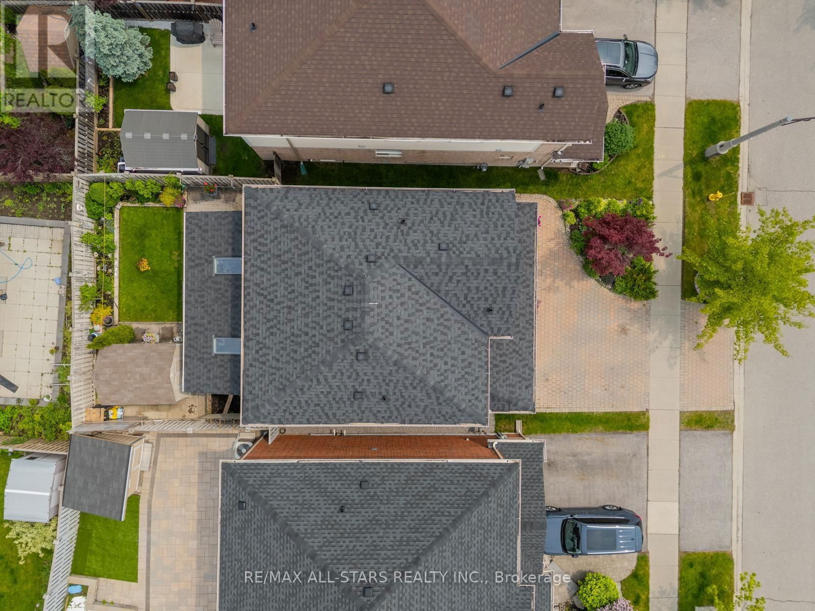 124 RICHARD COULSON CRESCENT Image 37