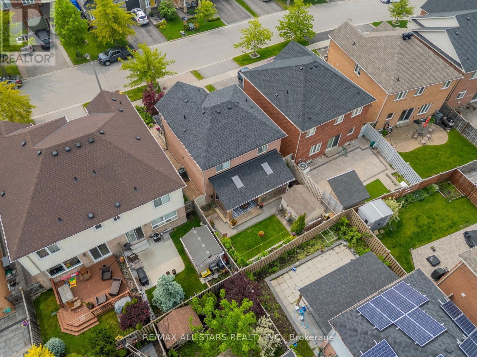 124 RICHARD COULSON CRESCENT Image 38