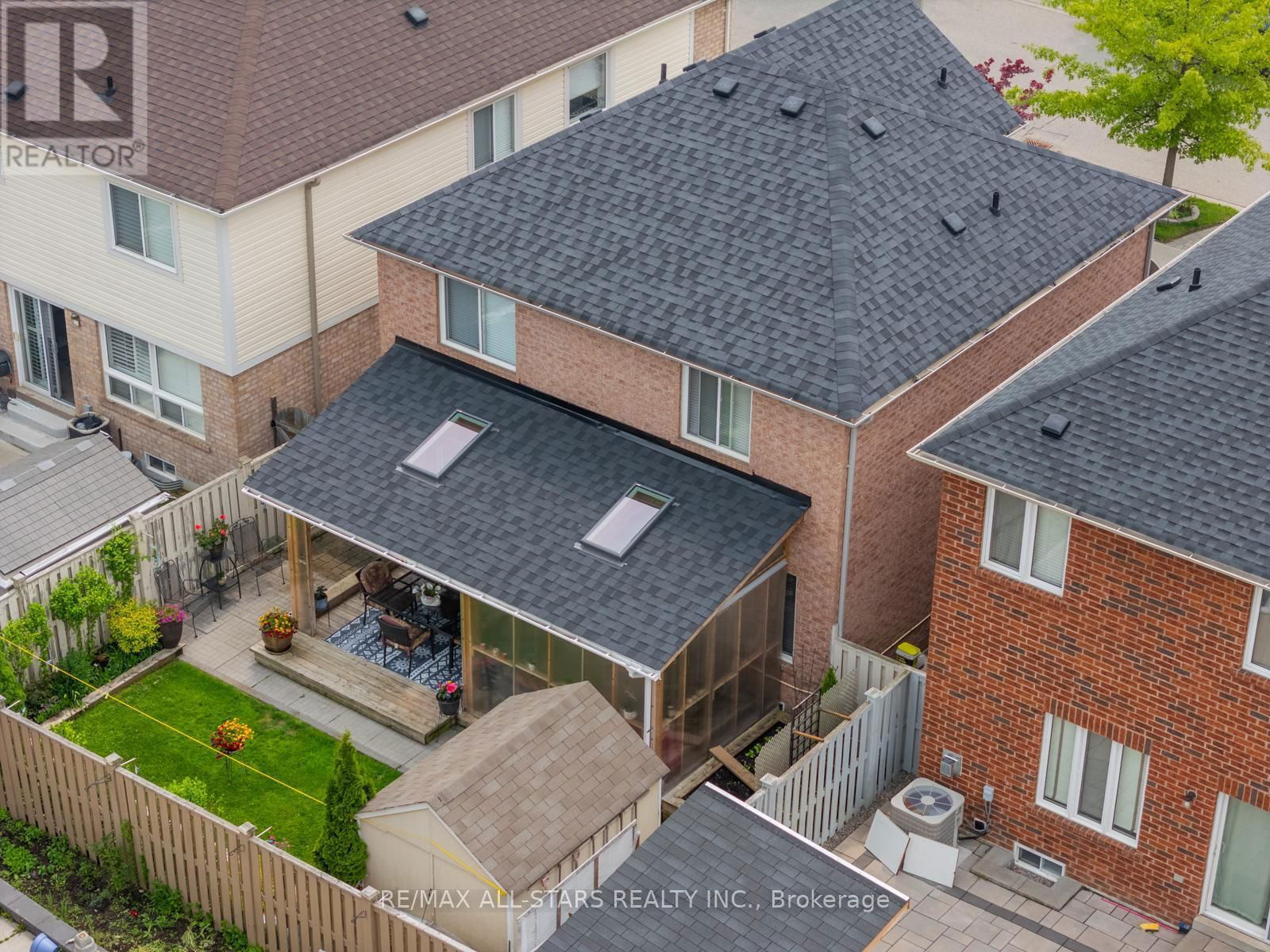 124 RICHARD COULSON CRESCENT Image 41