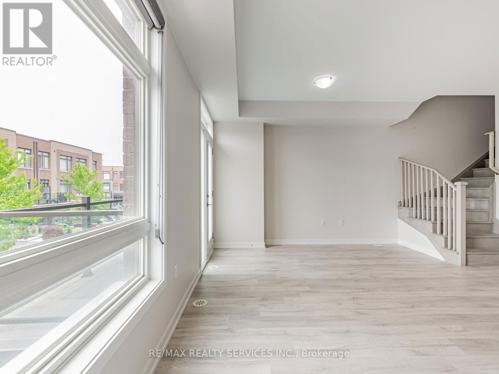5 LACHINE STREET Image 24
