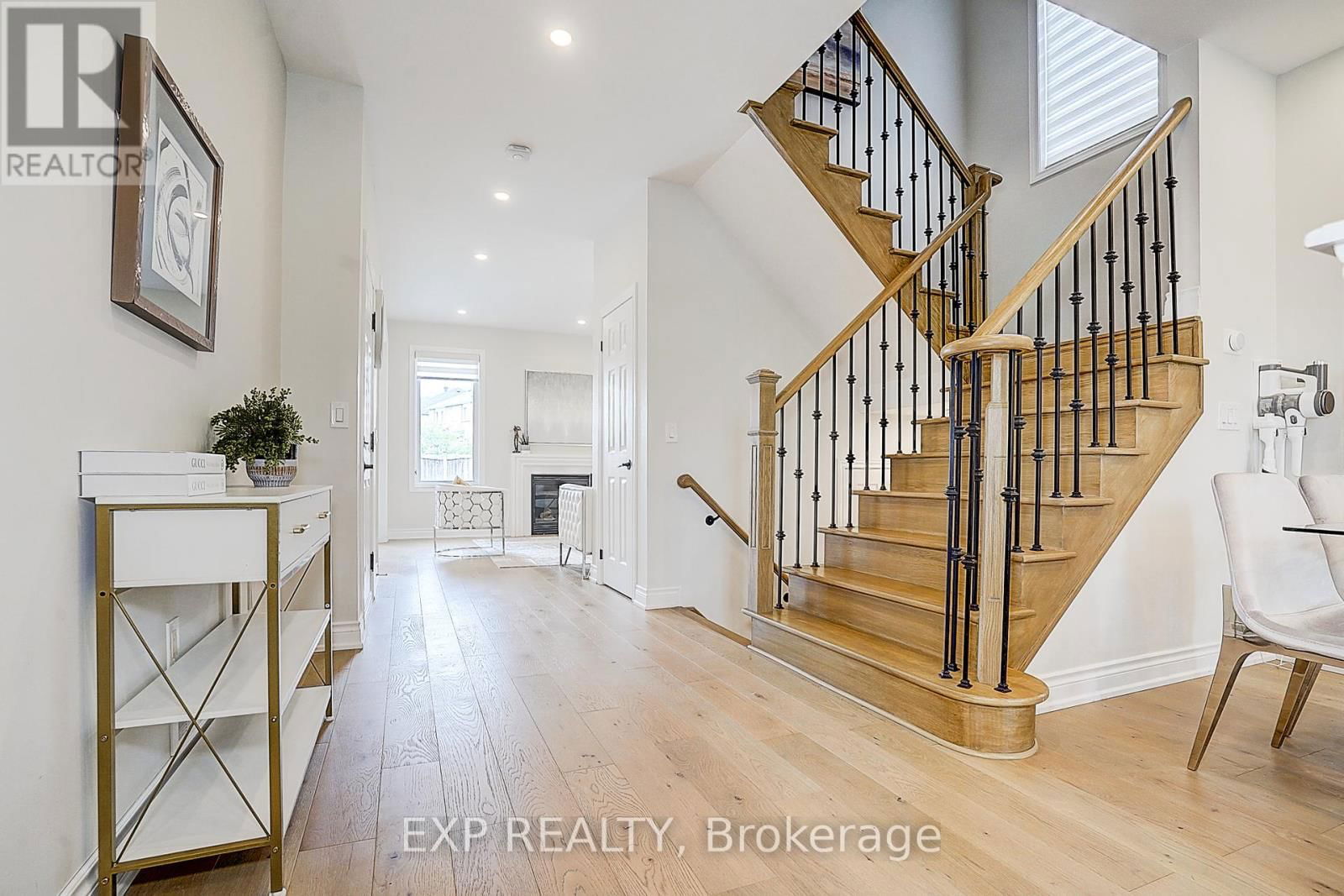 322 STONEBRIDGE DRIVE Image 10