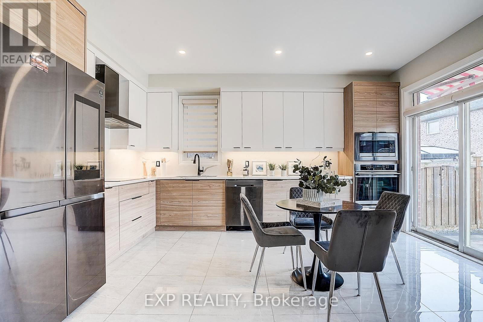 322 STONEBRIDGE DRIVE Image 14