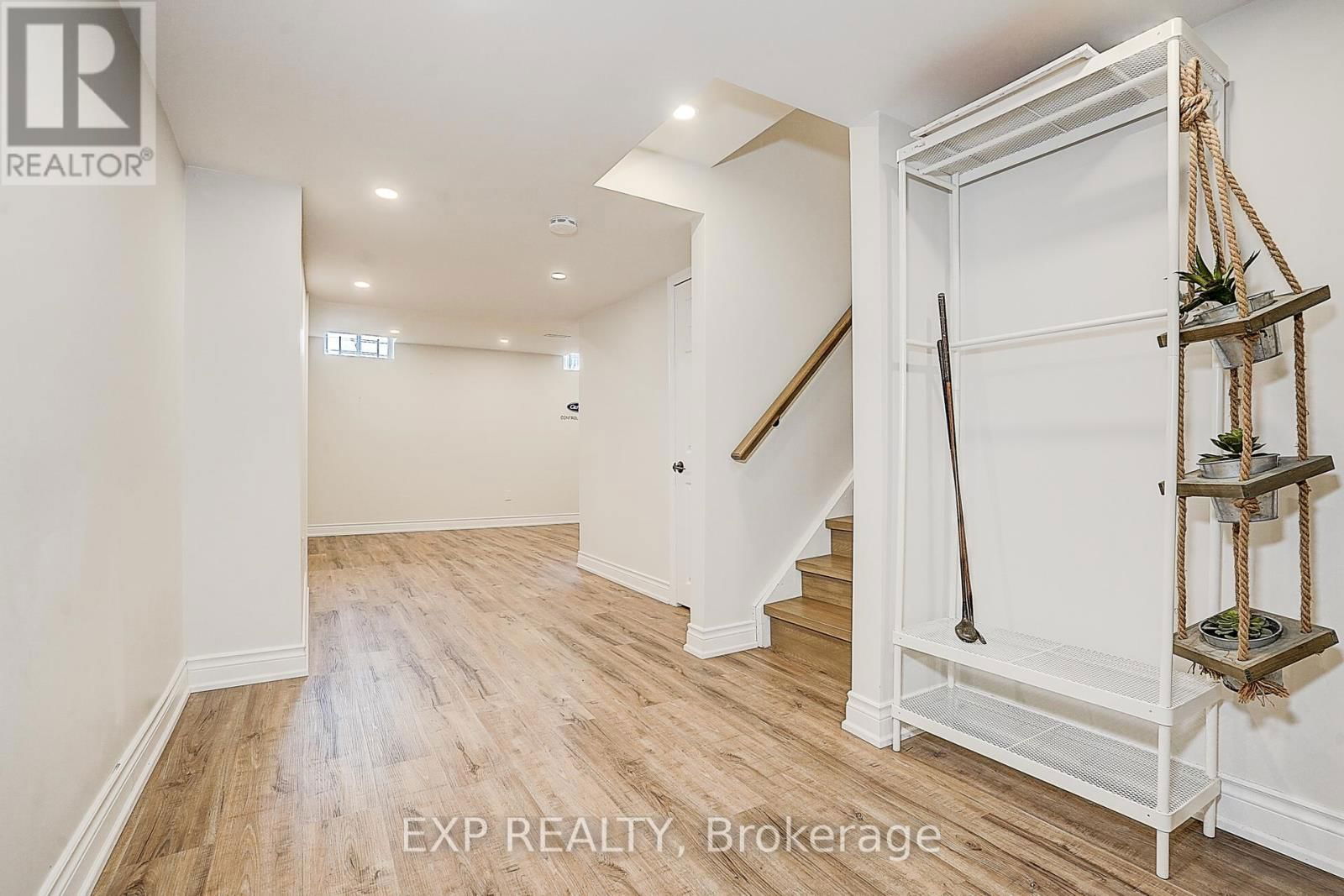 322 STONEBRIDGE DRIVE Image 36
