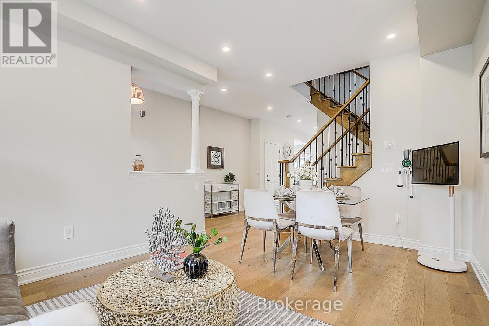 322 STONEBRIDGE DRIVE Image 8