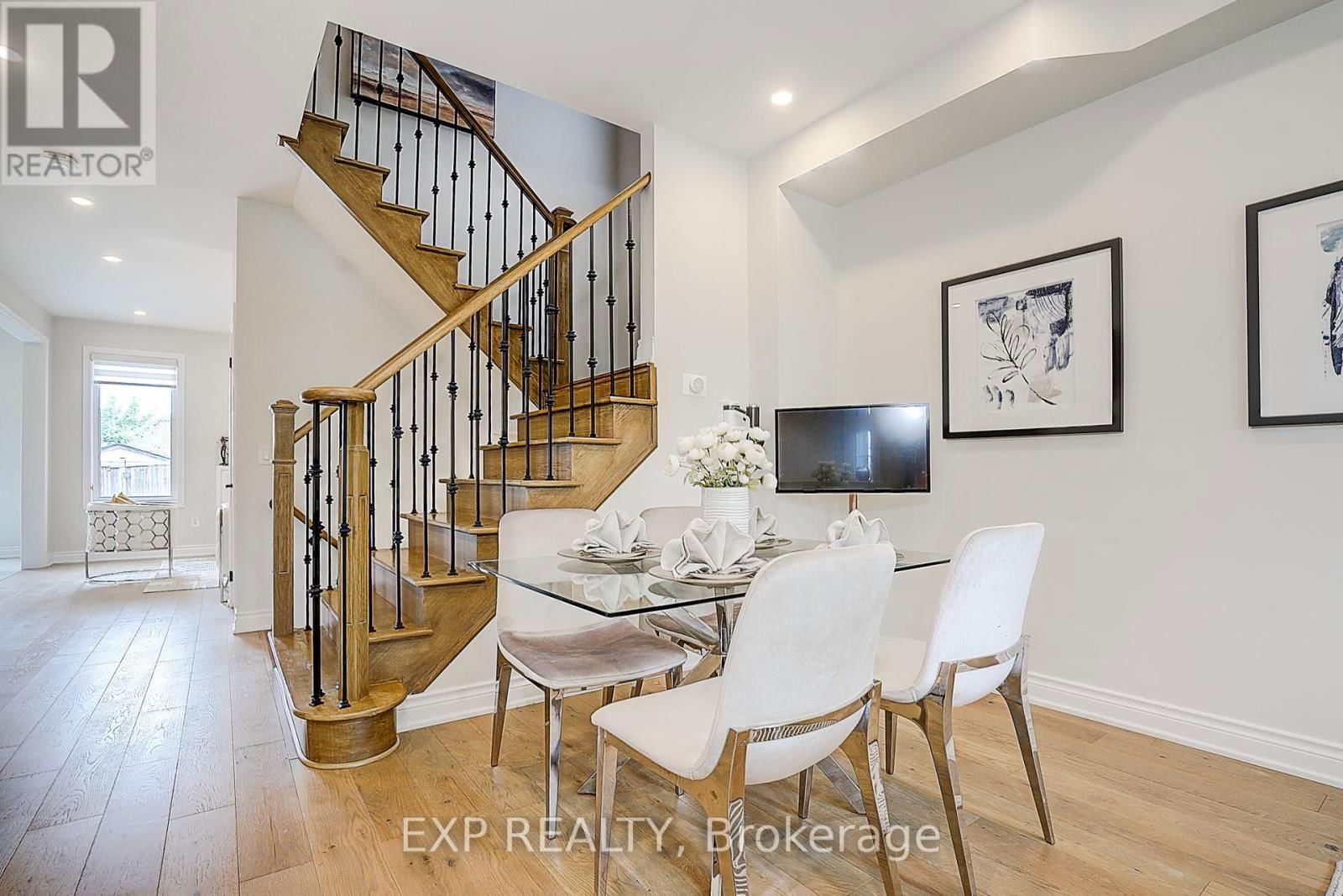 322 STONEBRIDGE DRIVE Image 9