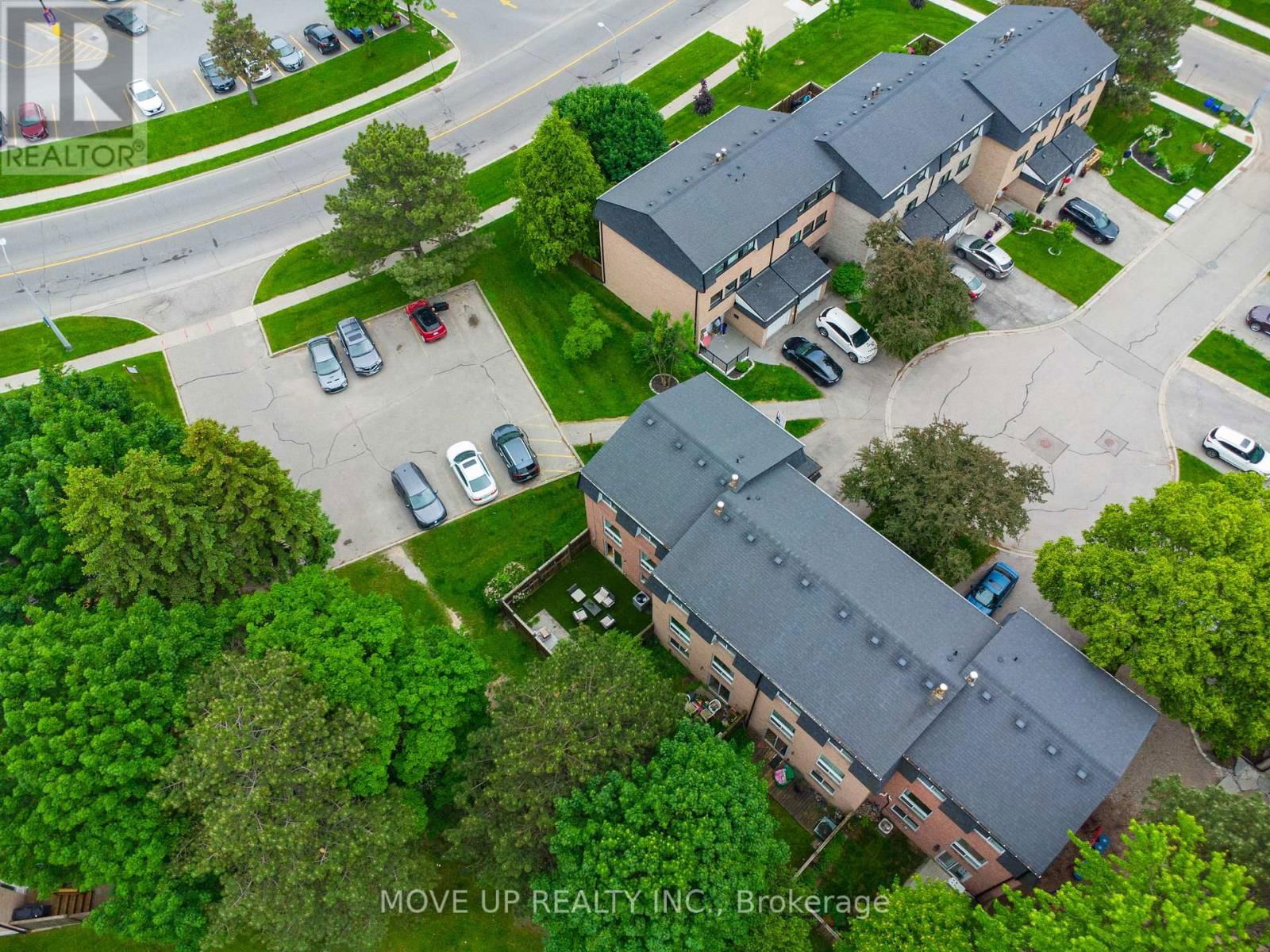 14 POPLAR CRESCENT Image 28