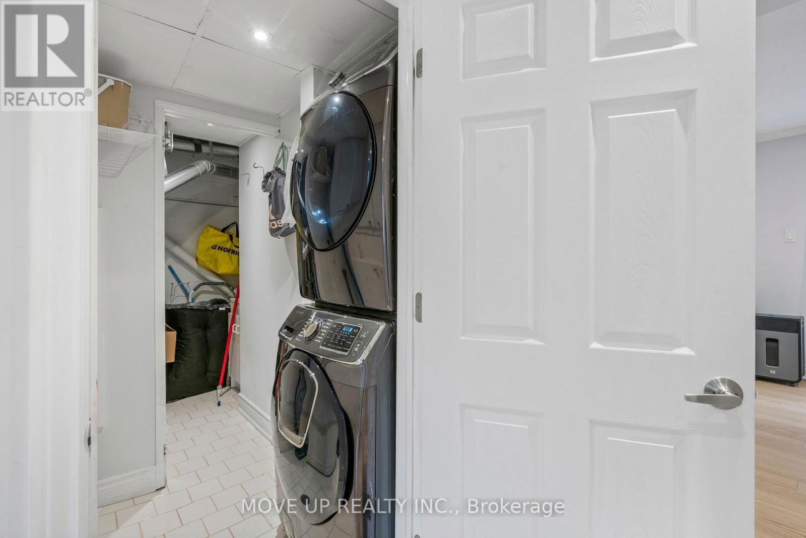 14 POPLAR CRESCENT Image 5