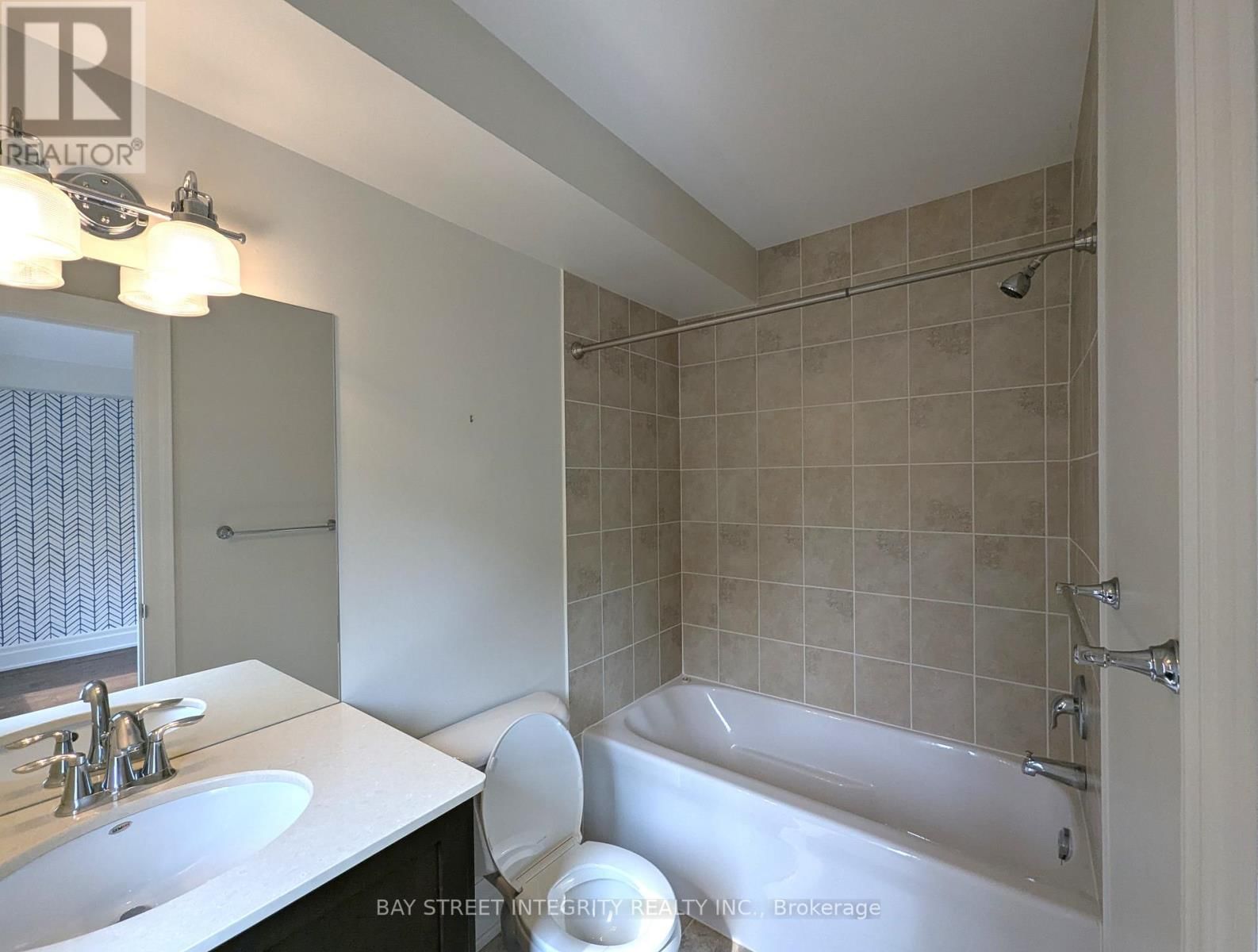 12 - 8469 ISLINGTON AVENUE Image 16